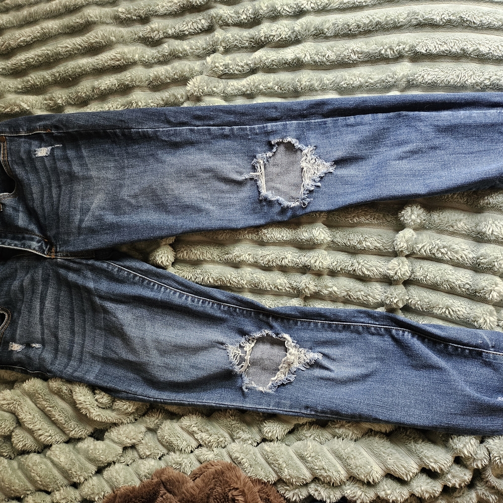 Judy Blue Distressed Skinny Blue Jeans